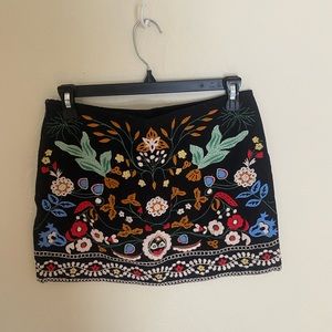 zara black floral embroidered mini skirt